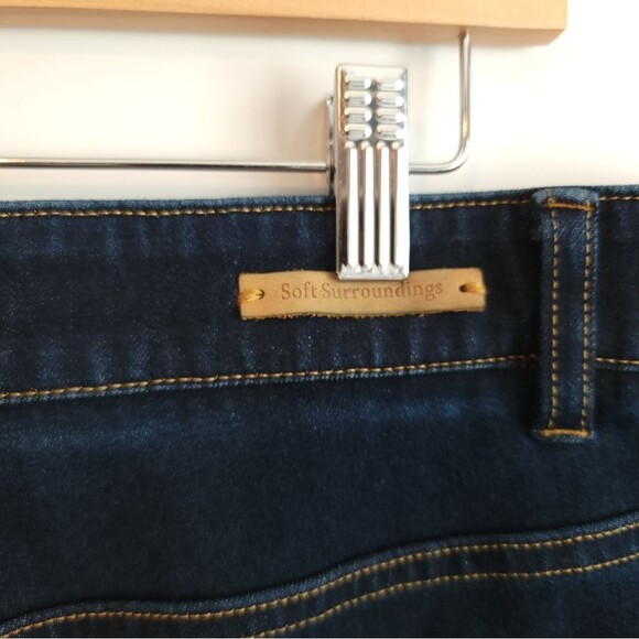 Soft Surroundings Relaxed Straight Jeans Dark Wash Pull-On Stretchy Large - Picture 11 of 16